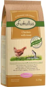 Lukullus Junior Cold-Pressed Chicken with Trout